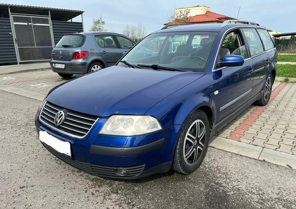 Volkswagen Passat cena 7500 przebieg: 312122, rok produkcji 2003 z Rzeszów małe 211